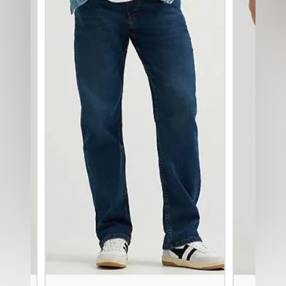 NEW Men's New with tags;Wrangler Dark Blue Relaxed Jeans;new in package;36W32L